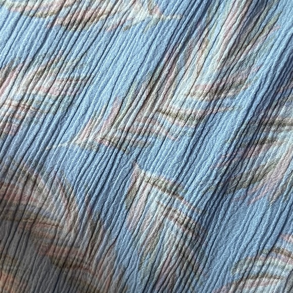 Torrid 2x off shoulder feather print top - Picture 6 of 10